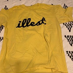 Small illest t shirt